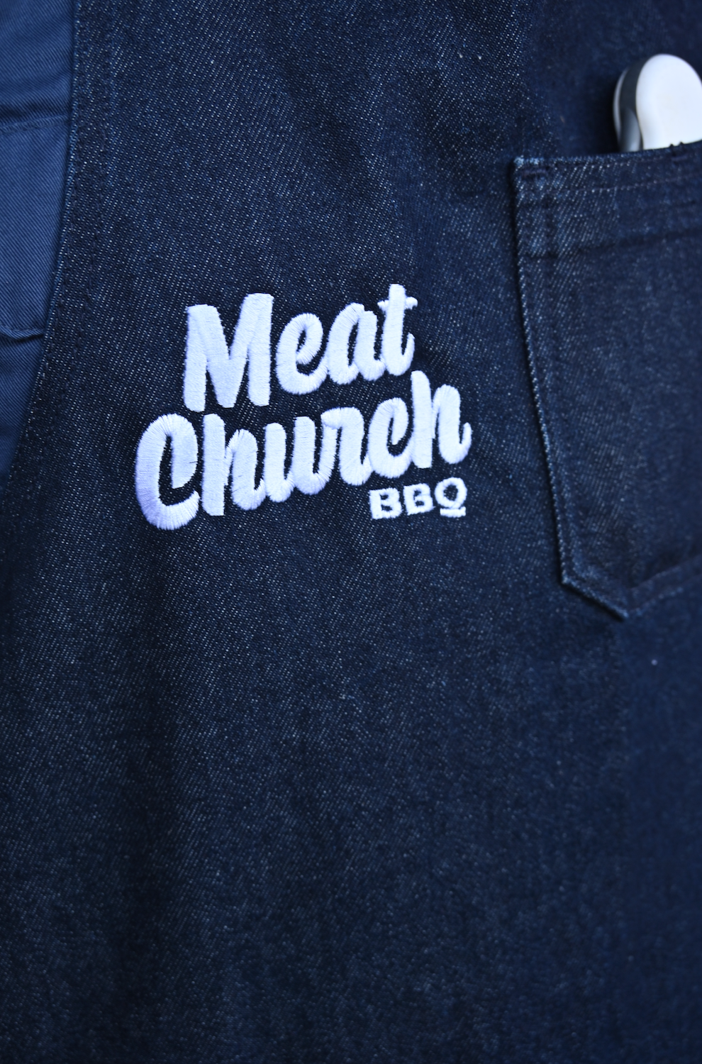 hedley-and-bennett-meat-church-apron-navy-v7 Screenshot_2024-07-03_at_2.52.19_PM.png